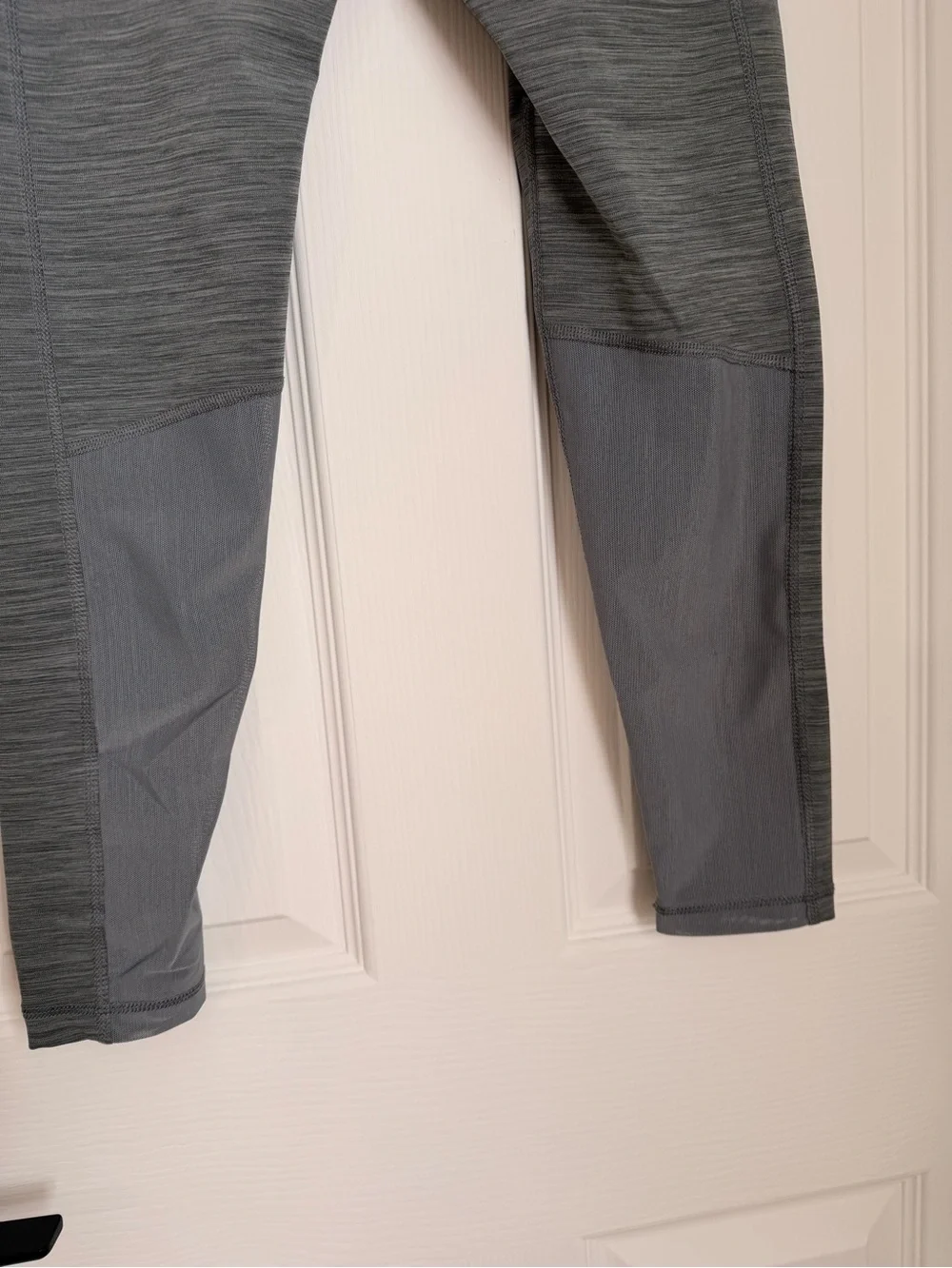 Nike Pro Women’s Gray Performance Leggings